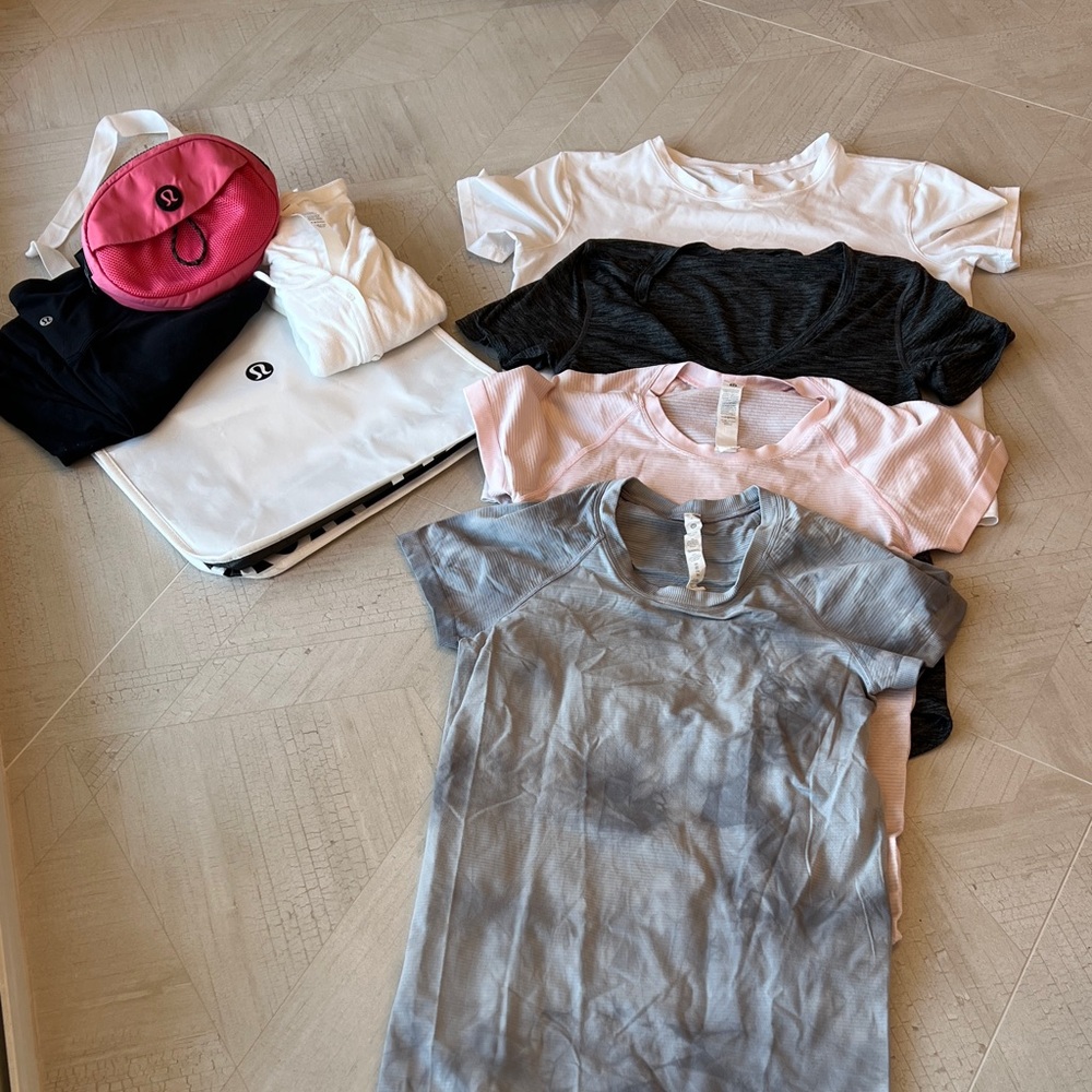 lululemon bundle t shirts, cardigan, jogger - Picture 3 of 12